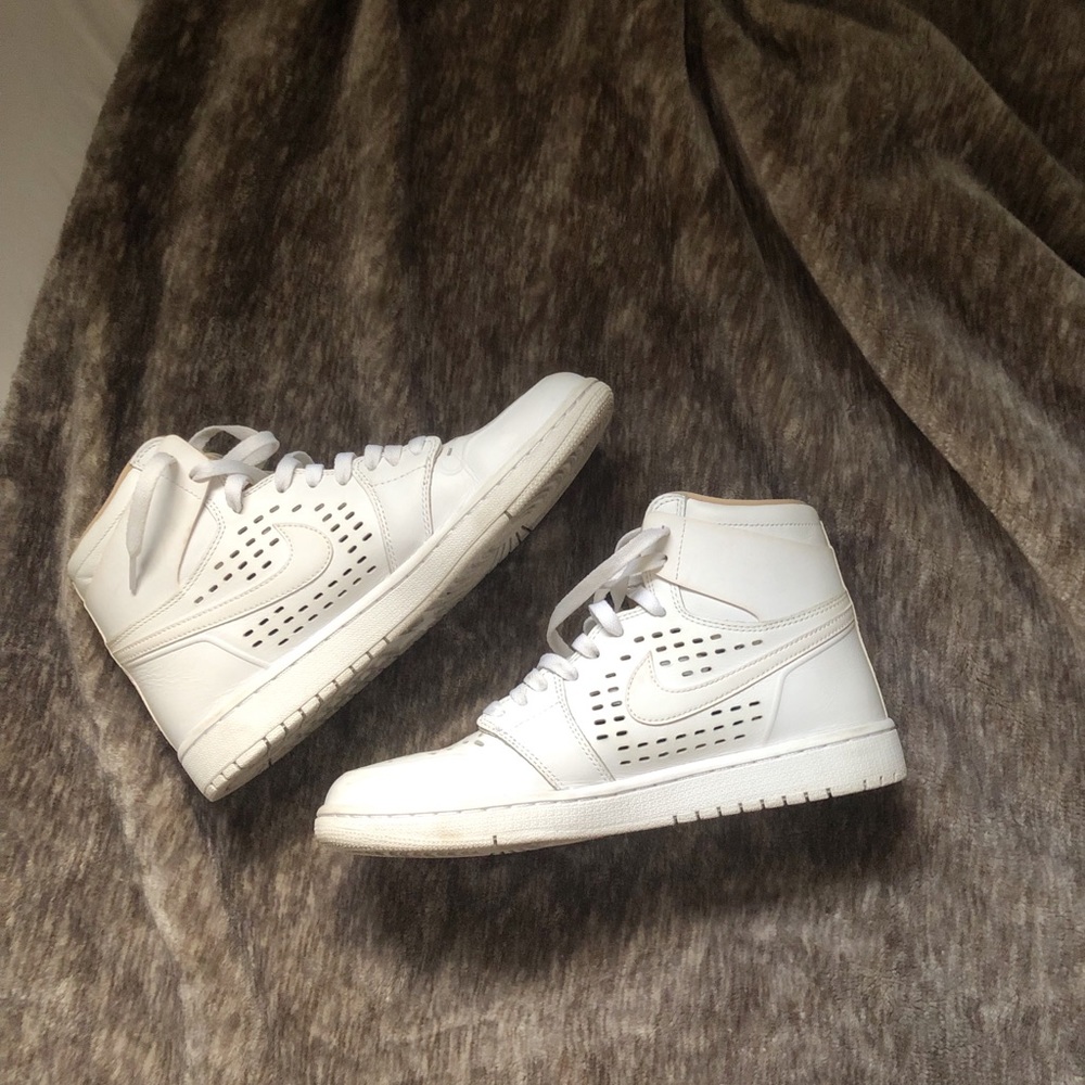 All White - Air Jordan 1